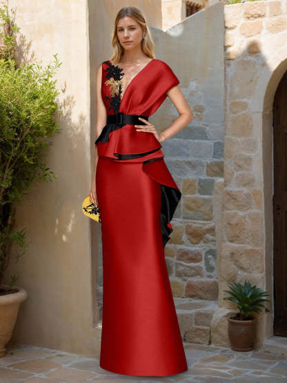 V-Neck Sleeveless Sheath/Column Dress for Mothers of the Bride & Groom with Appliques and Belt