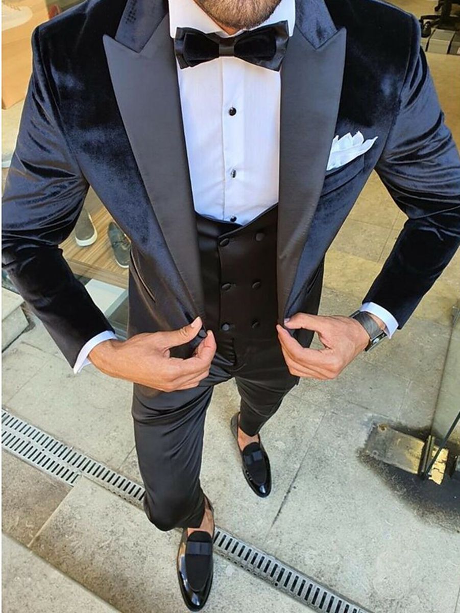 Men's Vintage Velvet Single-Breasted One-Button Jacket in Black Blue and Burgundy