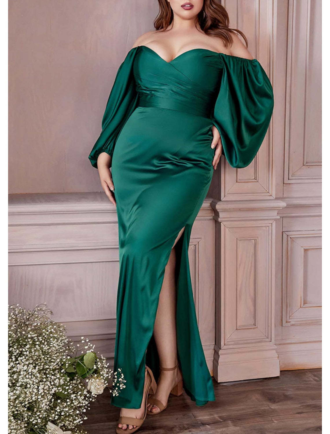 Off-the-Shoulder Floor-Length Plus Size Sheath/Column Prom Gowns
