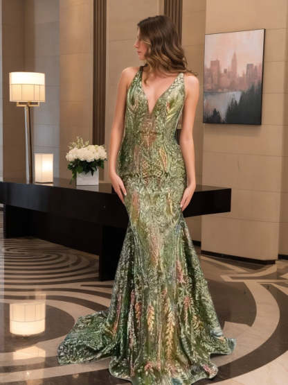 Mermaid/Trumpet V-Neck Floor-length Sleeveless Floral Prom Dress with Sequins