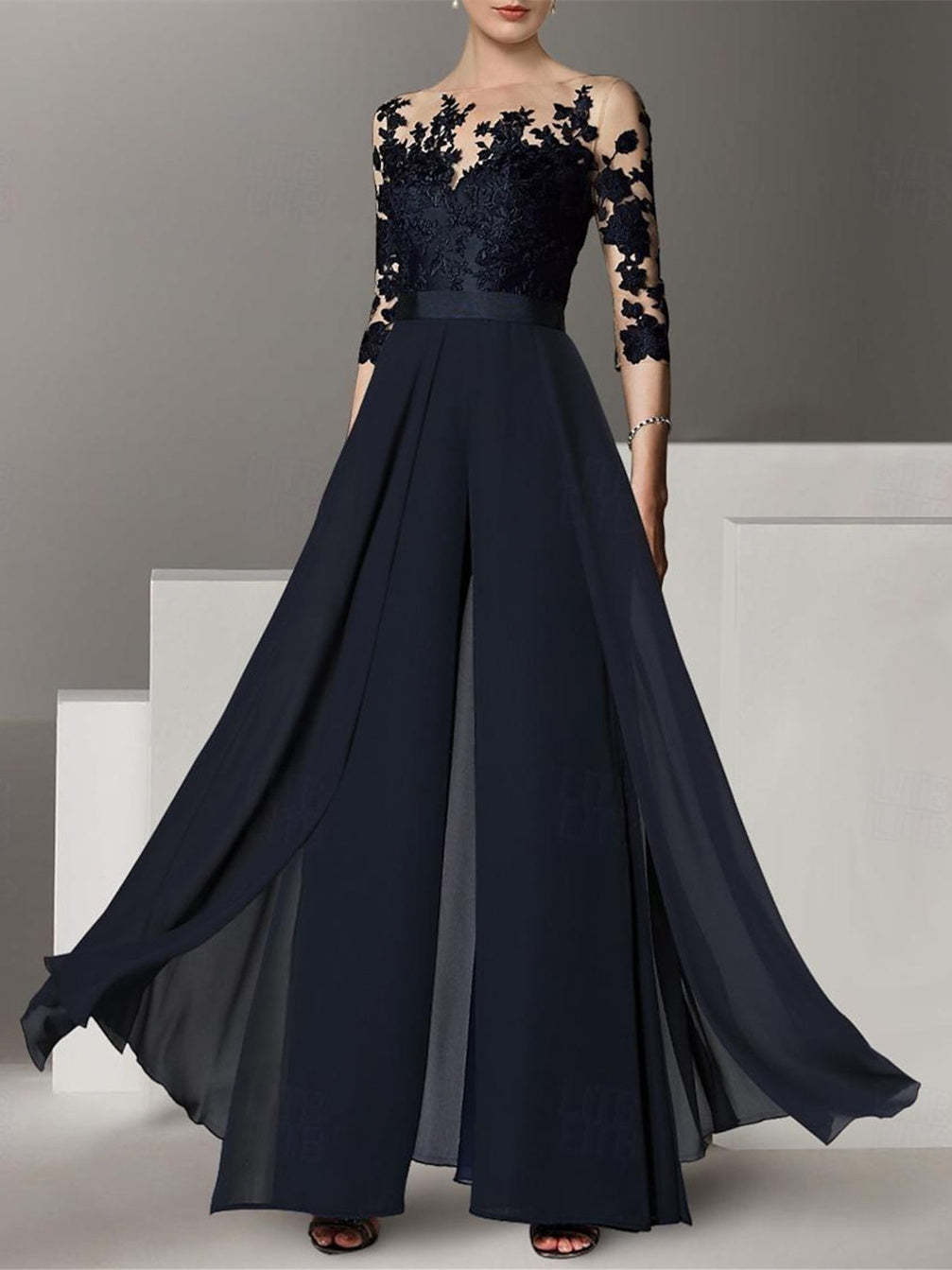 Princess Jewel Neck A-Line Floor-Length Mother of the Bride Pantsuit with Applique and 3/4 Sleeves