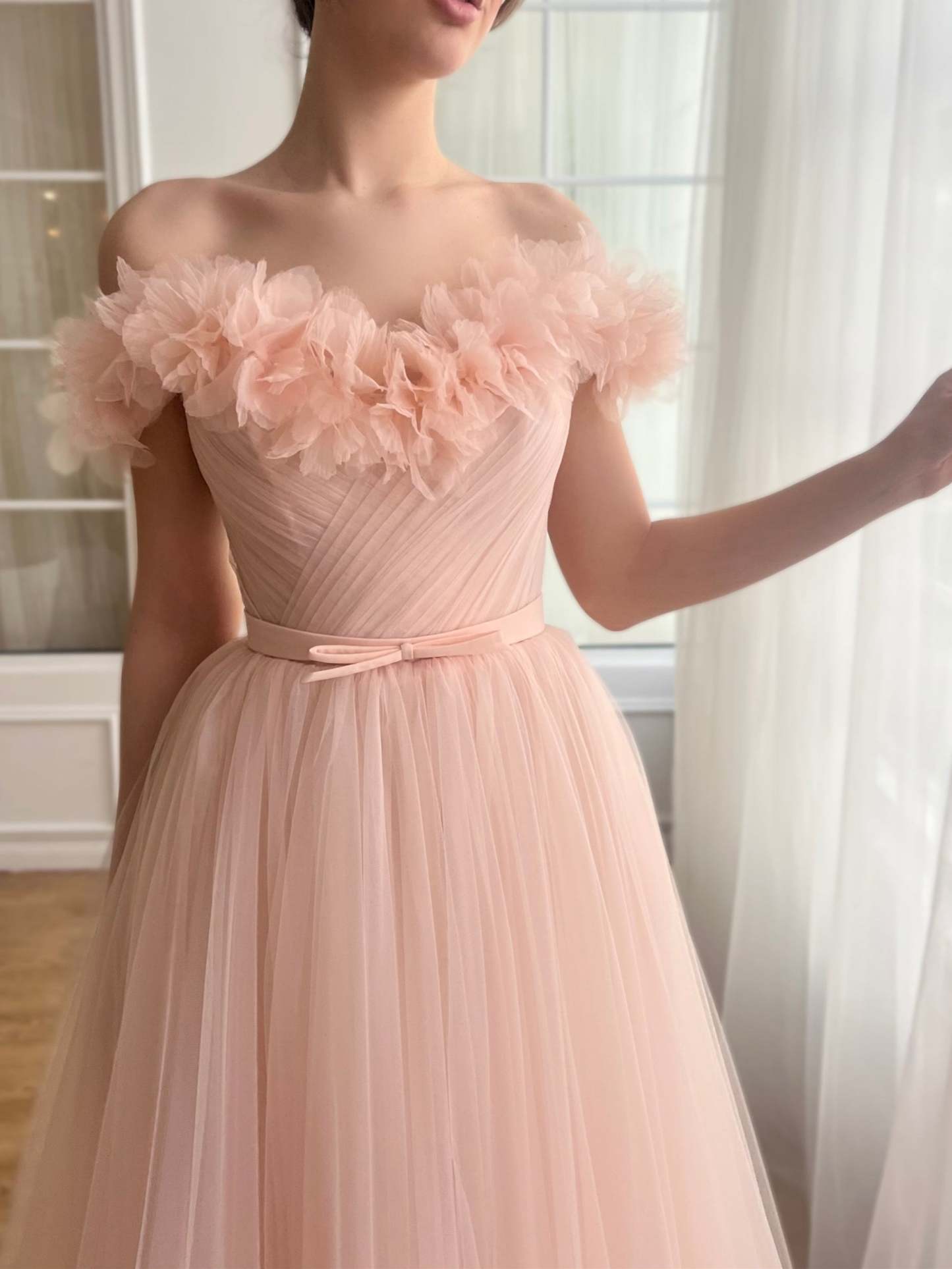 Sweetheart Off-the-Shoulder A-Line Princess Prom Dress with Embroidered Flowers Ankle-Length