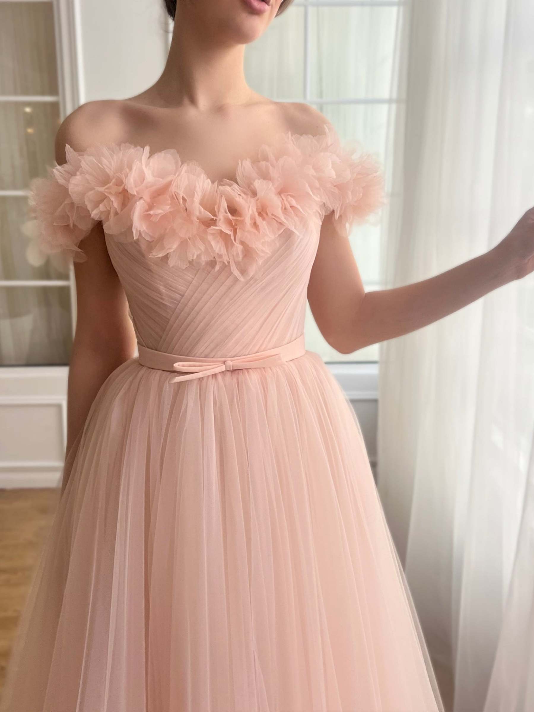 Sweetheart Off-the-Shoulder A-Line Princess Prom Dress with Embroidered Flowers Ankle-Length