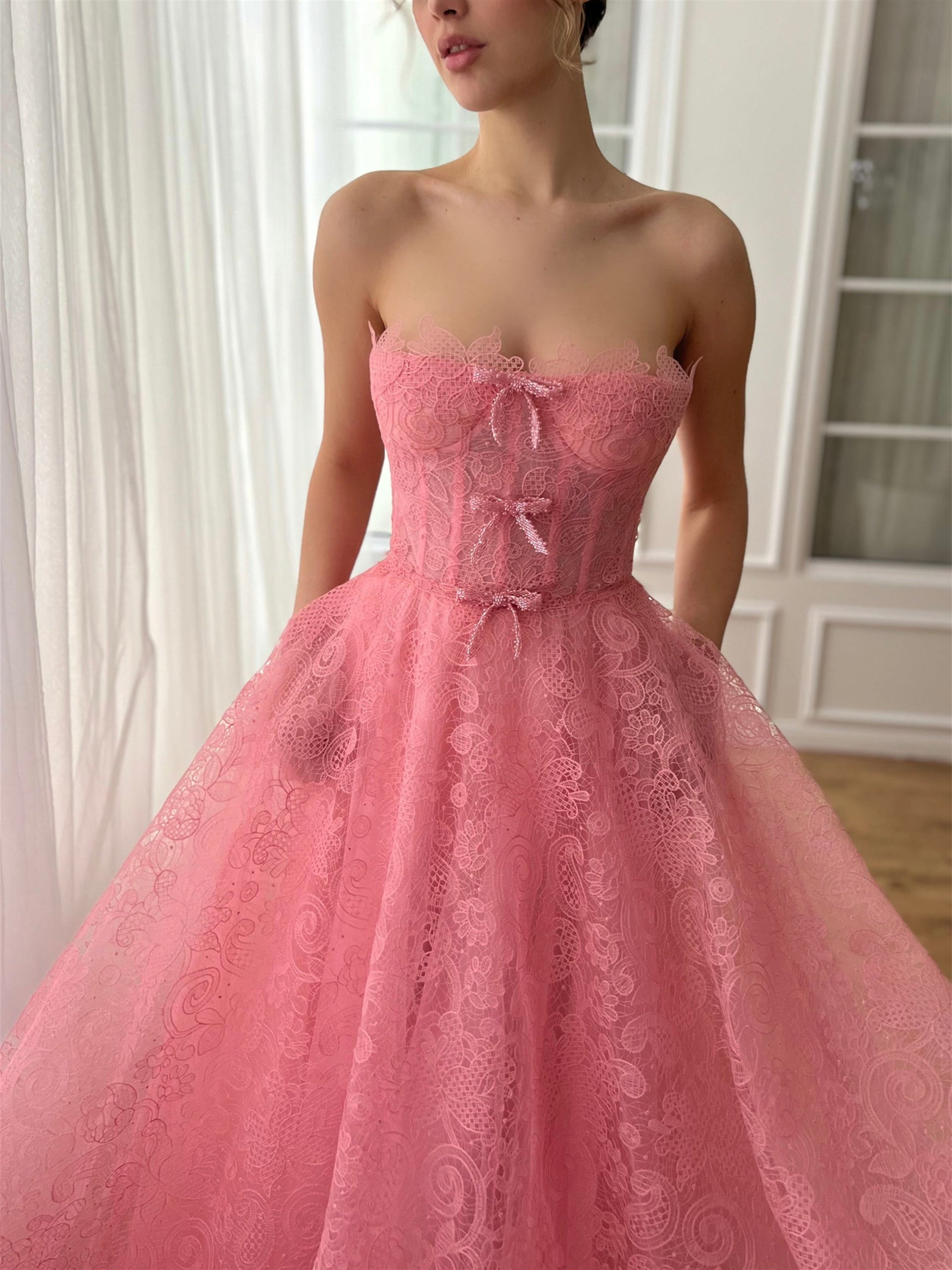 Sweetheart Strapless Prom Dress with Bows in A-Line/Princess Floor-Length Style