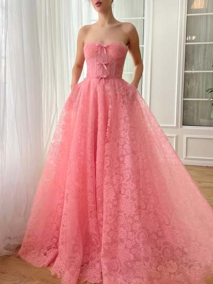 Sweetheart Strapless Prom Dress with Bows in A-Line/Princess Floor-Length Style