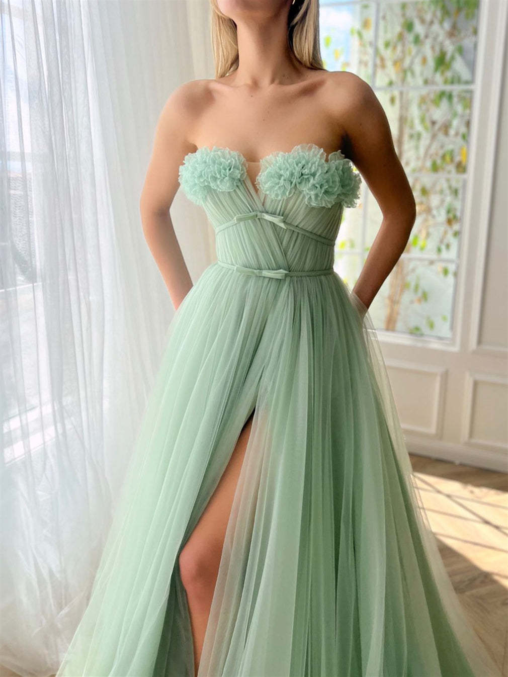Sweetheart Strapless A-Line Princess Prom Dress with Slit Floor-Length