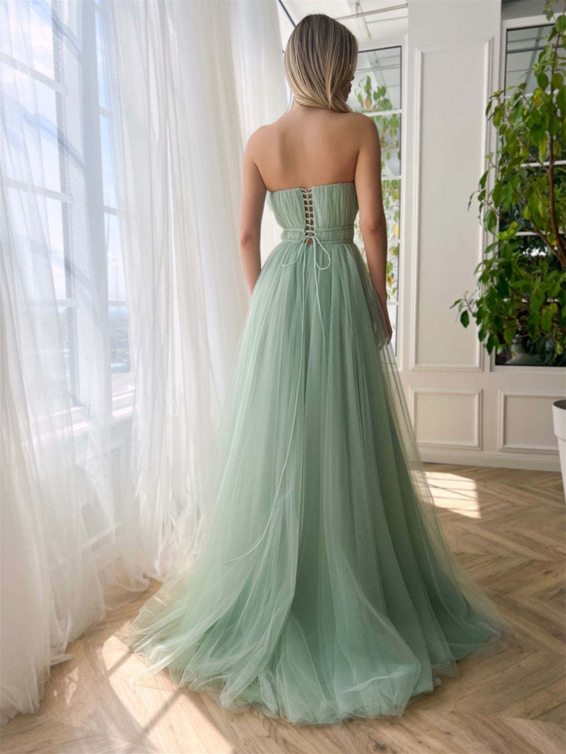Sweetheart Strapless A-Line Princess Prom Dress with Slit Floor-Length