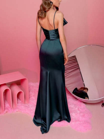 Sleeveless Floor-Length Evening Dress with Spaghetti Straps and Ruffles