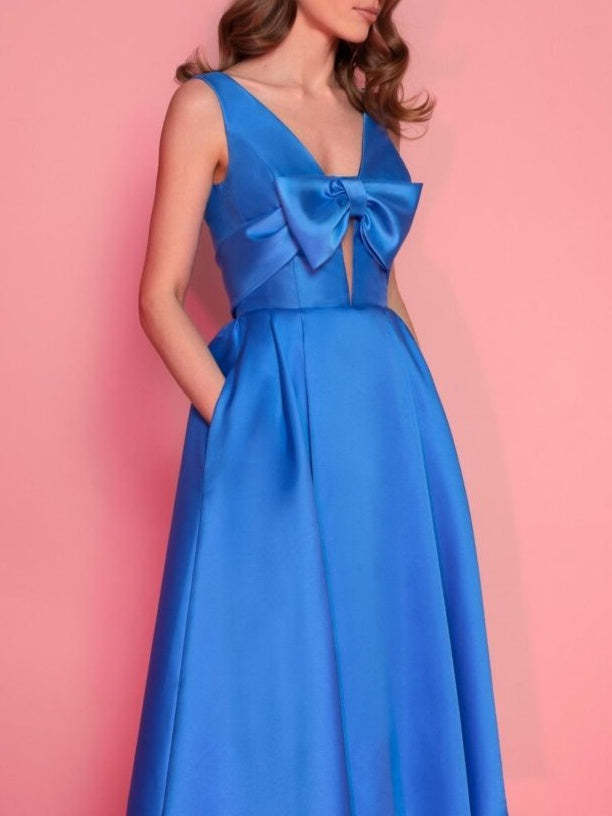 V-Neck Sleeveless A-Line Princess Tea-Length Cocktail Dress with Knot Bow