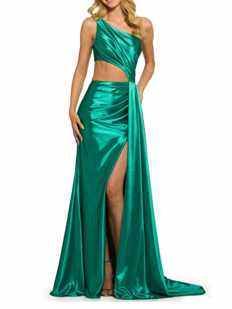 Evening Dress with One Shoulder and Side Slit in Mermaid/Trumpet Style