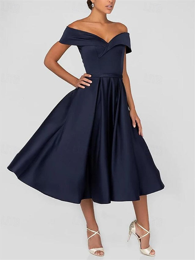 Sweetheart Neckline Sleeveless A-Line Tea-Length Cocktail Dress with Ruched Detail