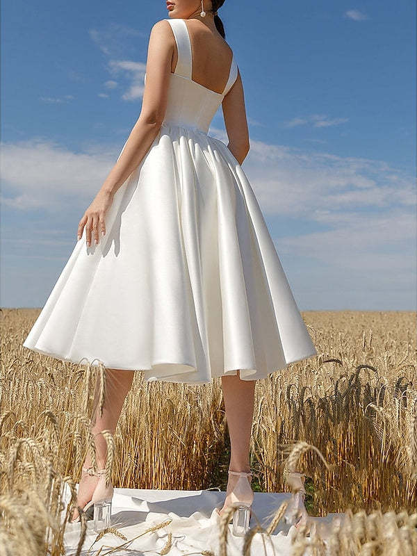 Sleek Scoop Neck Sleeveless A-Line/Princess Tea-Length Cocktail Dresses