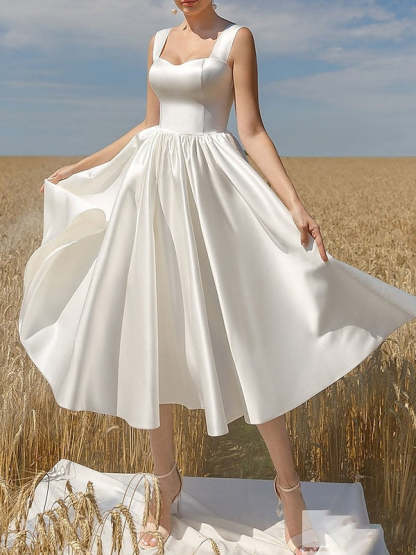 Sleek Scoop Neck Sleeveless A-Line/Princess Tea-Length Cocktail Dresses