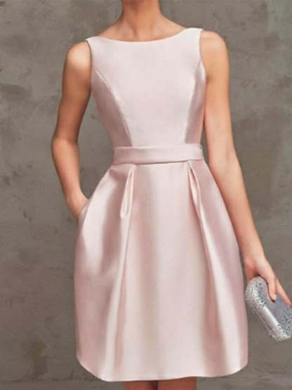 Sleeveless A-Line Princess Cocktail Dresses with Boat Neck and Pleats