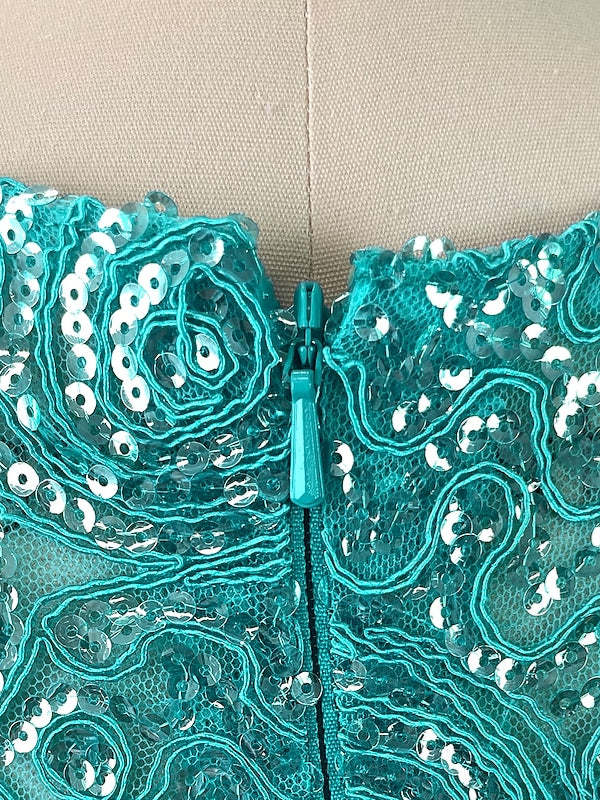 Sleeveless Floor-Length A-Line Princess Evening Dresses with Jewel Neck