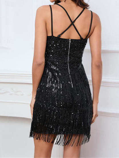 Vintage 1920s Green Sheath Dress with Spaghetti Straps and Sequins for Costume Parties