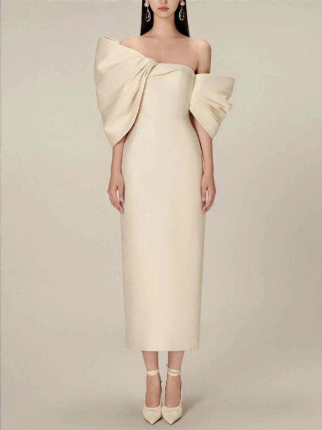 Off-the-Shoulder Evening Gowns With Bow(s) - Half Sleeve Sheath/Column Style