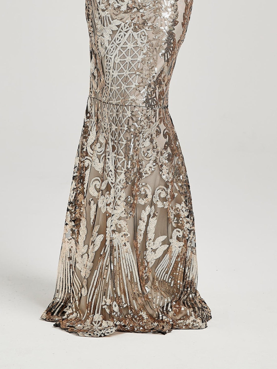 Vintage Off-the-Shoulder A-Line Princess Dress in Floor-Length Sleeveless Sequin Design