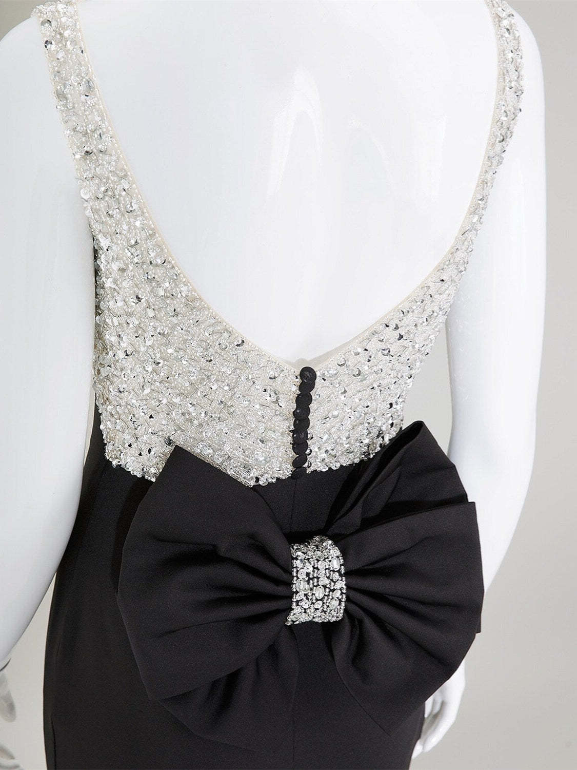 Evening Dresses with Scoop Neck Court Train and Beaded Bow(s) in Mermaid/Trumpet Style