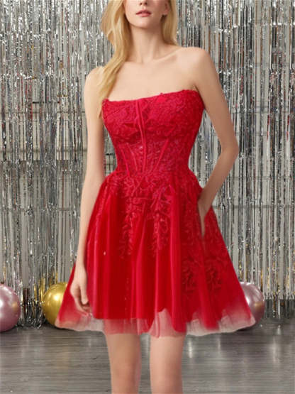 Strapless Sleeveless A-Line/Princess Mini/Short Party Cocktail Homecoming Dress Featuring Appliques