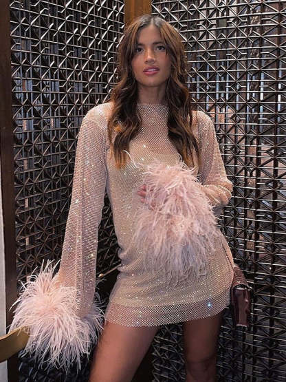 Vintage Mini Dress with Jewel Neckline and Long Sleeves in A-Line/Princess Cut