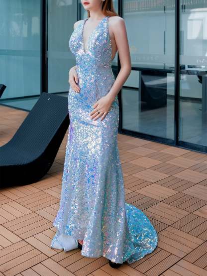 Evening Dresses with Sequin in Mermaid/Trumpet Style and V-Neck Sweep/Brush Train