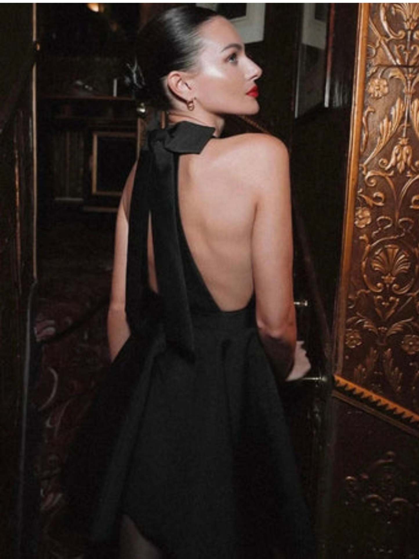 Elegant Sleeveless Mini Dress with Delicate Lace-up Bow and A-Line Princess Cut