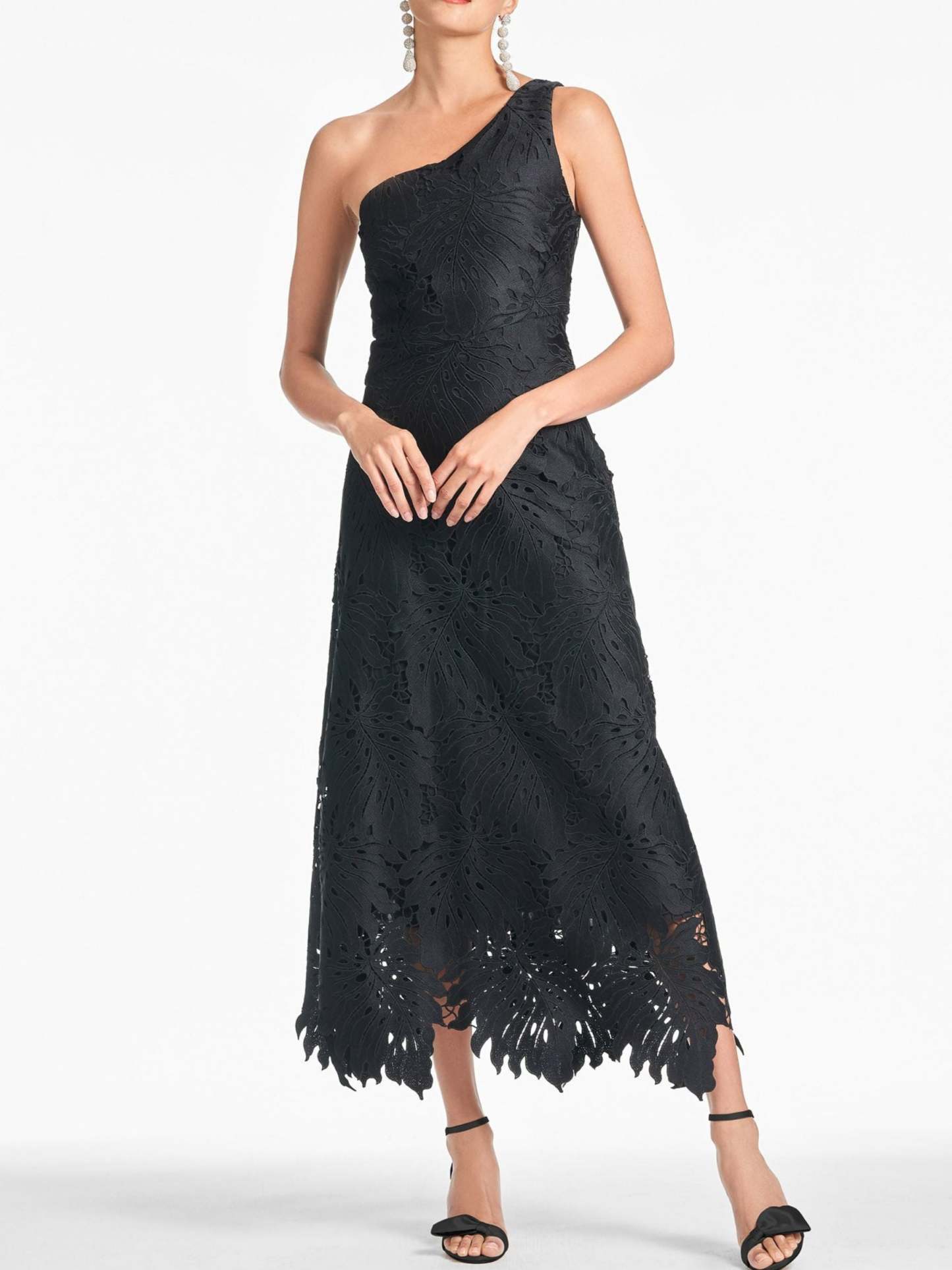 Black Asymmetrical A-Line Princess Prom Dress with One-Shoulder Sleeveless Lace Appliques