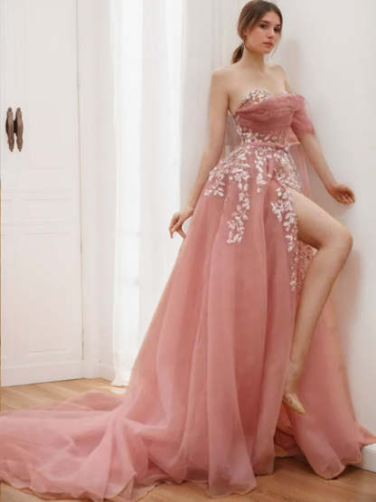 Sweetheart Princess A-Line Prom Dress in Tulle with Side Split and Appliques