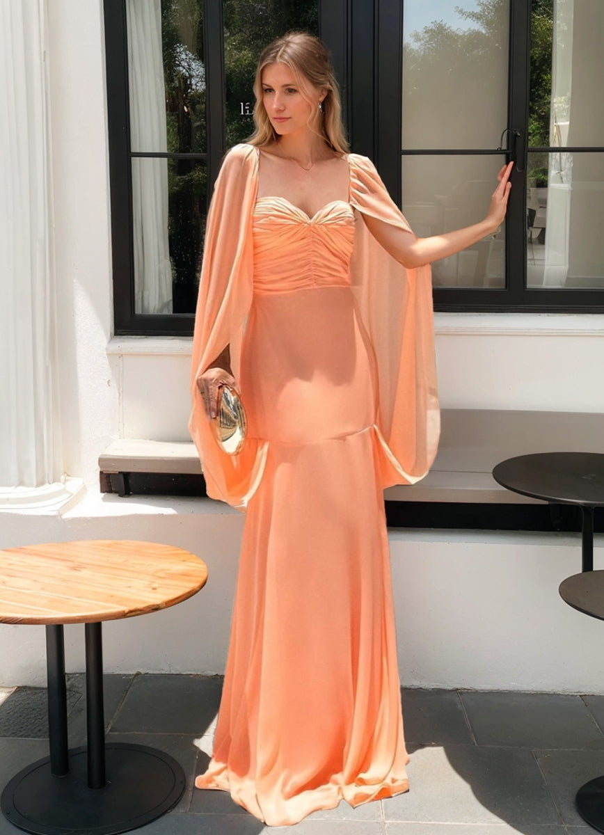 Sweetheart Mermaid/Trumpet Prom Dress with Ruched Detail and Floor-Length Cape