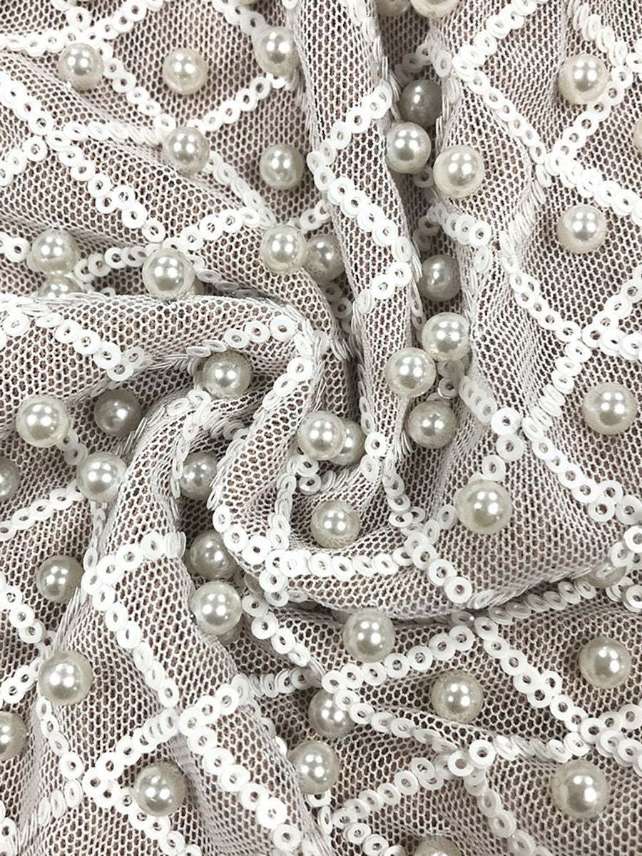 Elegant Sleeveless Sequined Prom Dress with Pearl Accents and Back Split