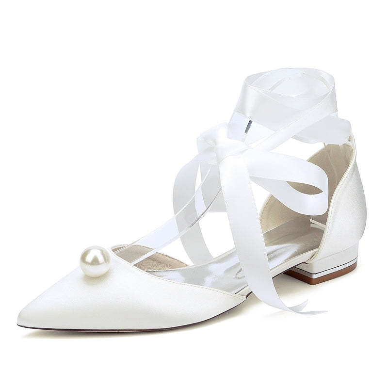 Low-heel pointed toe bridal shoes for women with ankle straps and pearl details