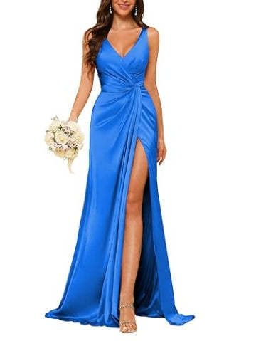 Floor-Length Sleeveless V-Neck Bridesmaid Dress with Ruched Sheath