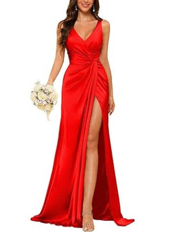 Floor-Length Sleeveless V-Neck Bridesmaid Dress with Ruched Sheath
