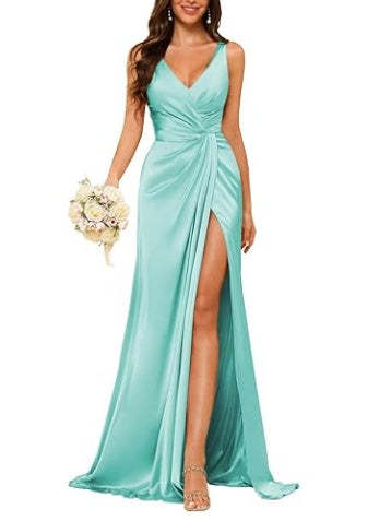Floor-Length Sleeveless V-Neck Bridesmaid Dress with Ruched Sheath