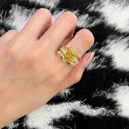 Women's Vintage Gold Ring with Yellow Diamond and Lace Frill