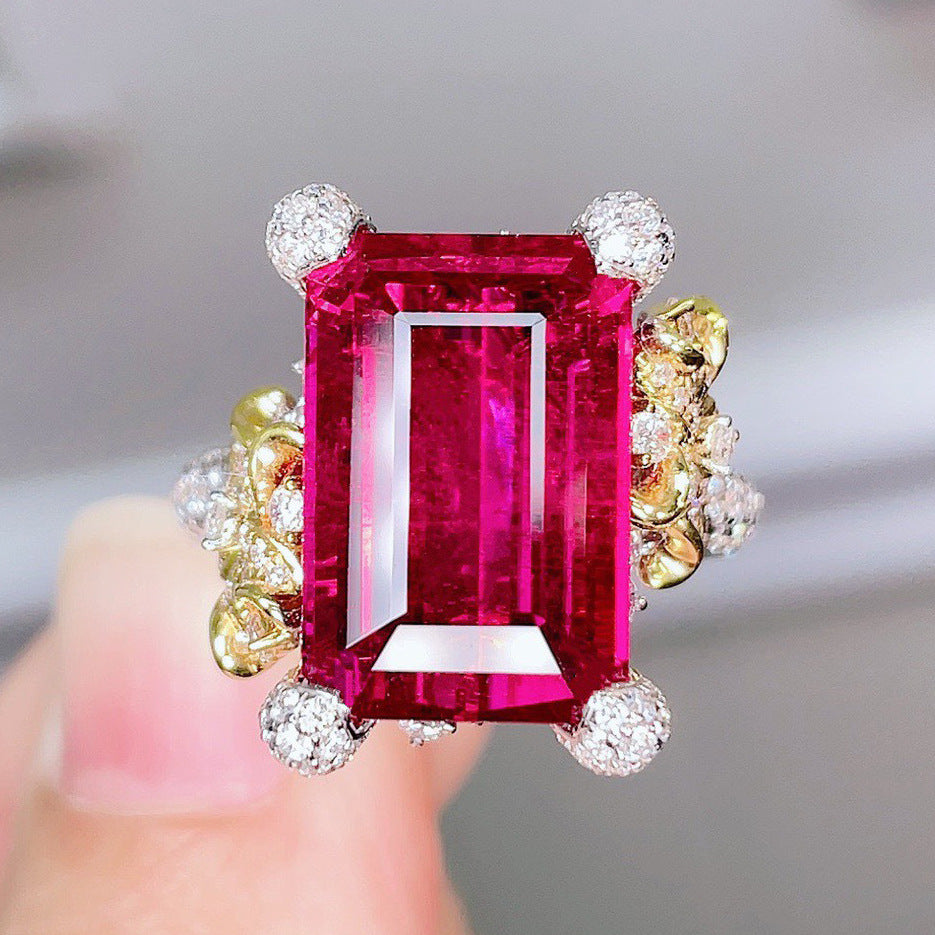 Vintage Fuchsia Rhinestone Ring with Delicate Luxurious Design