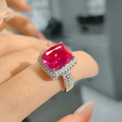Elegant Red Gemstone Ring in a Vintage Rectangular Design