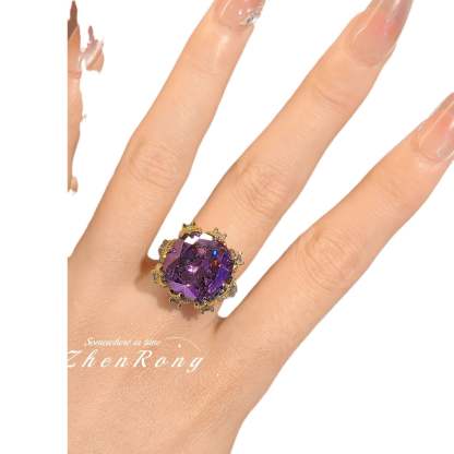 Square Gemstone Bird Nest Ring in Vintage Luxury