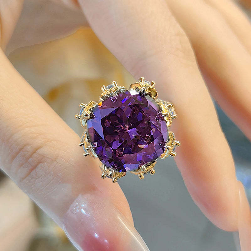 Square Gemstone Bird Nest Ring in Vintage Luxury