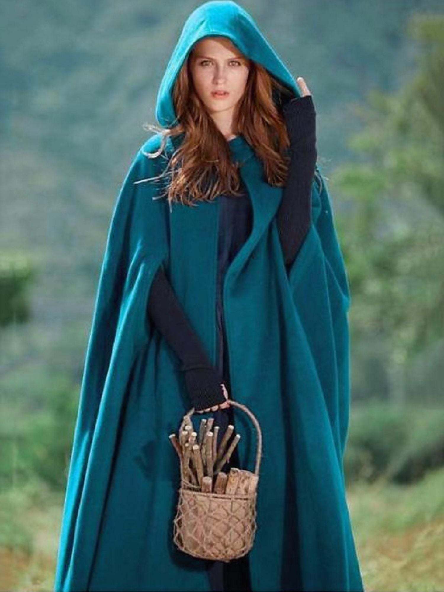 Long Vintage Hooded Cloak for Adults in Dark Green Medieval Style