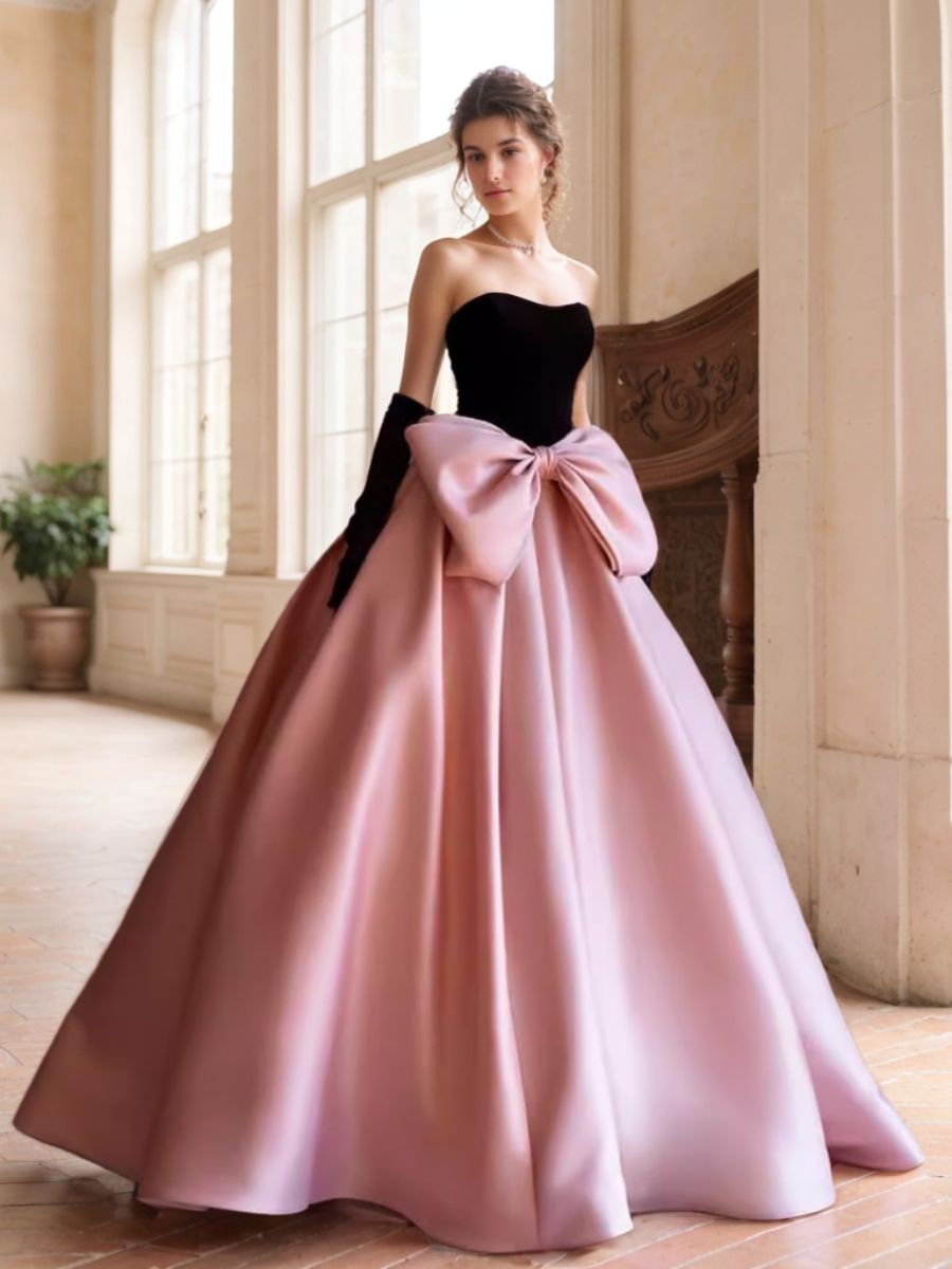 Strapless Sleeveless Floor-Length Ball Gown with Bow(s)