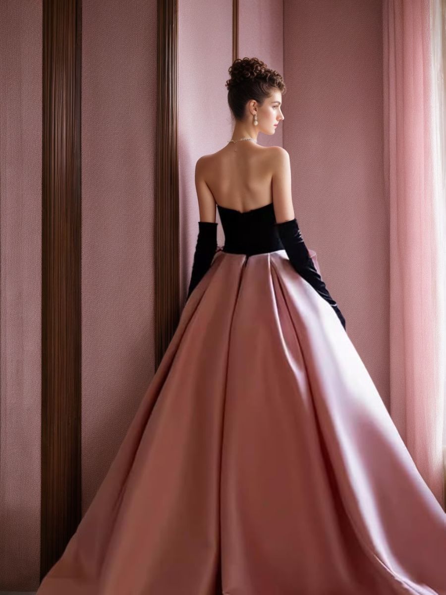 Strapless Sleeveless Floor-Length Ball Gown with Bow(s)