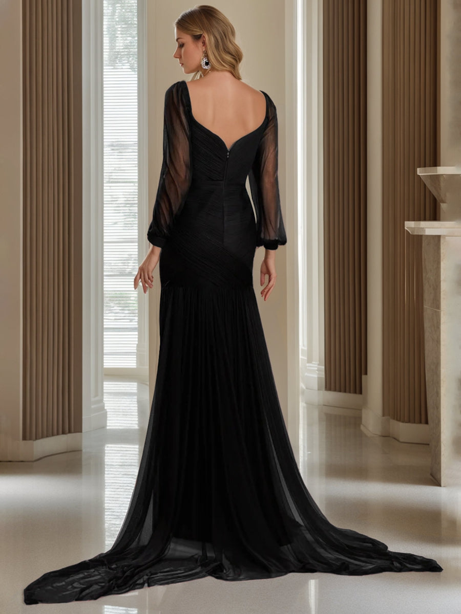 Evening Dresses with V-Neck and Long Sleeves in Trumpet/Mermaid Style Featuring a High Split