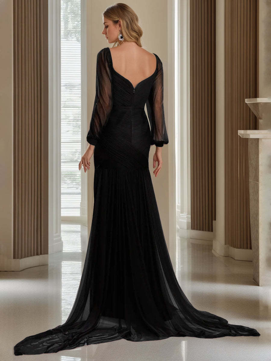 Evening Dresses with V-Neck and Long Sleeves in Trumpet/Mermaid Style Featuring a High Split