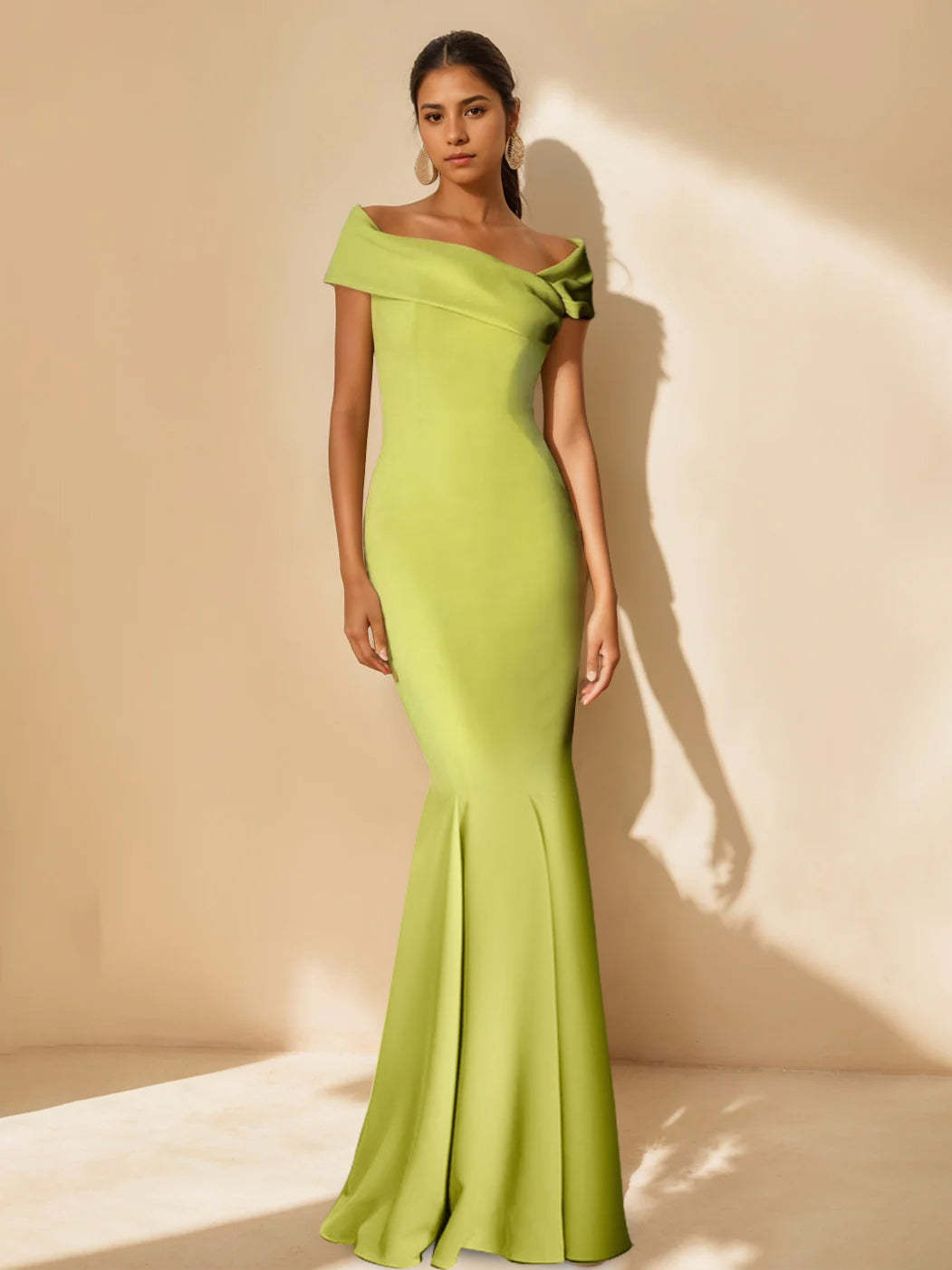 Minimalist Off-the-Shoulder Mother of the Bride Dresses in Trumpet/Mermaid Style with Detachable Flower-BMbridal.UK