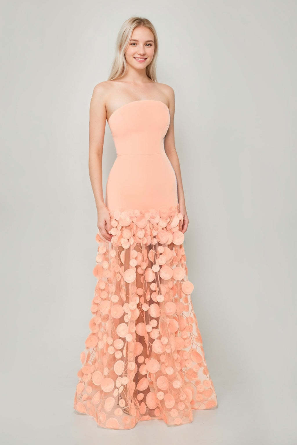 Strapless Sleeveless A-Line Princess Floor-Length Evening Dresses Featuring Appliques