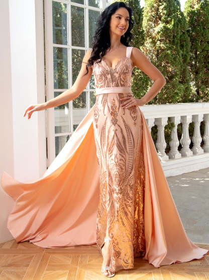 V-Neck Sleeveless Floor-Length Sheath/Column Evening Gown with Sequins Slit & Watteau Train