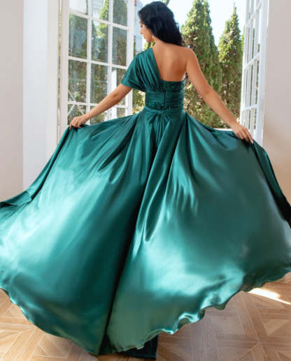 One-Shoulder Ruched Evening Gown with Sequins Tulle and Detachable Train