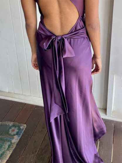 Green Chic Sheath Halter Neck Long Prom Party Dress with Backless Bowknot